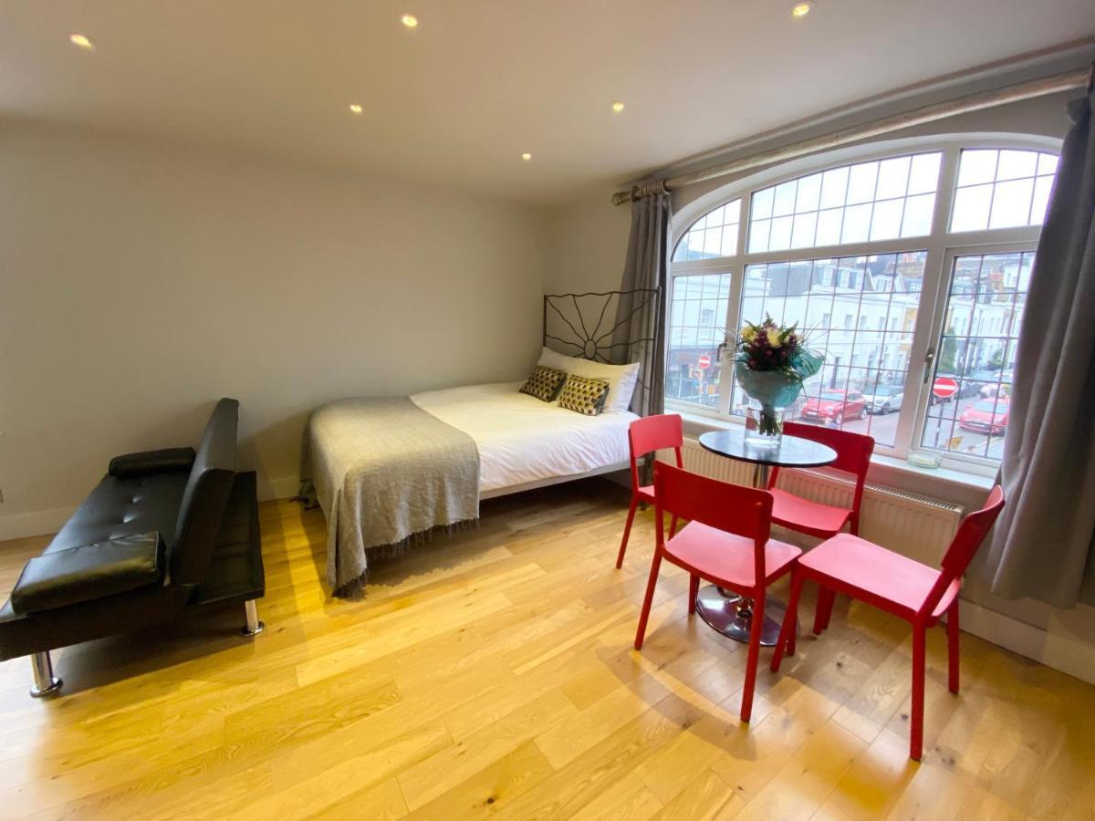 Stylish Maisonette And Studio In Victoria ロンドン エクステリア 写真