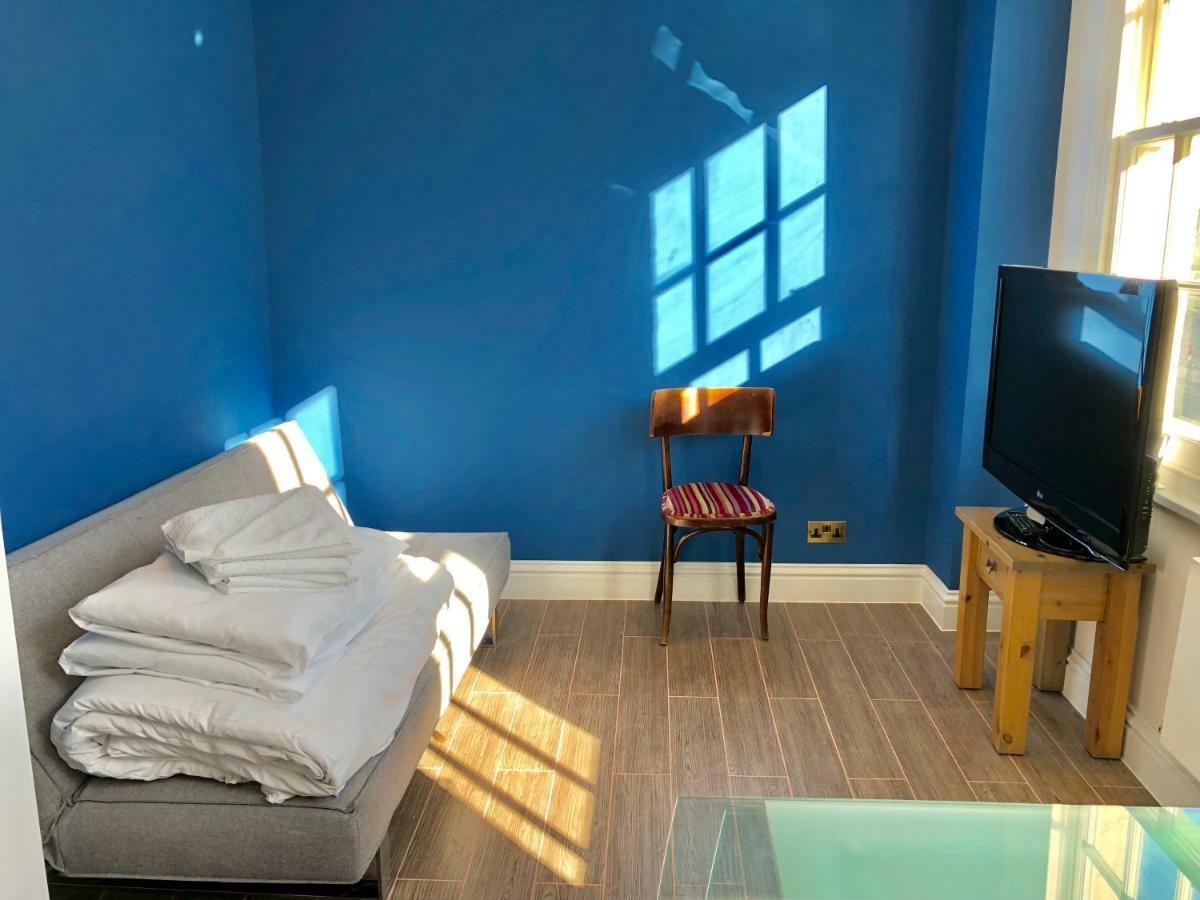 Stylish Maisonette And Studio In Victoria ロンドン エクステリア 写真