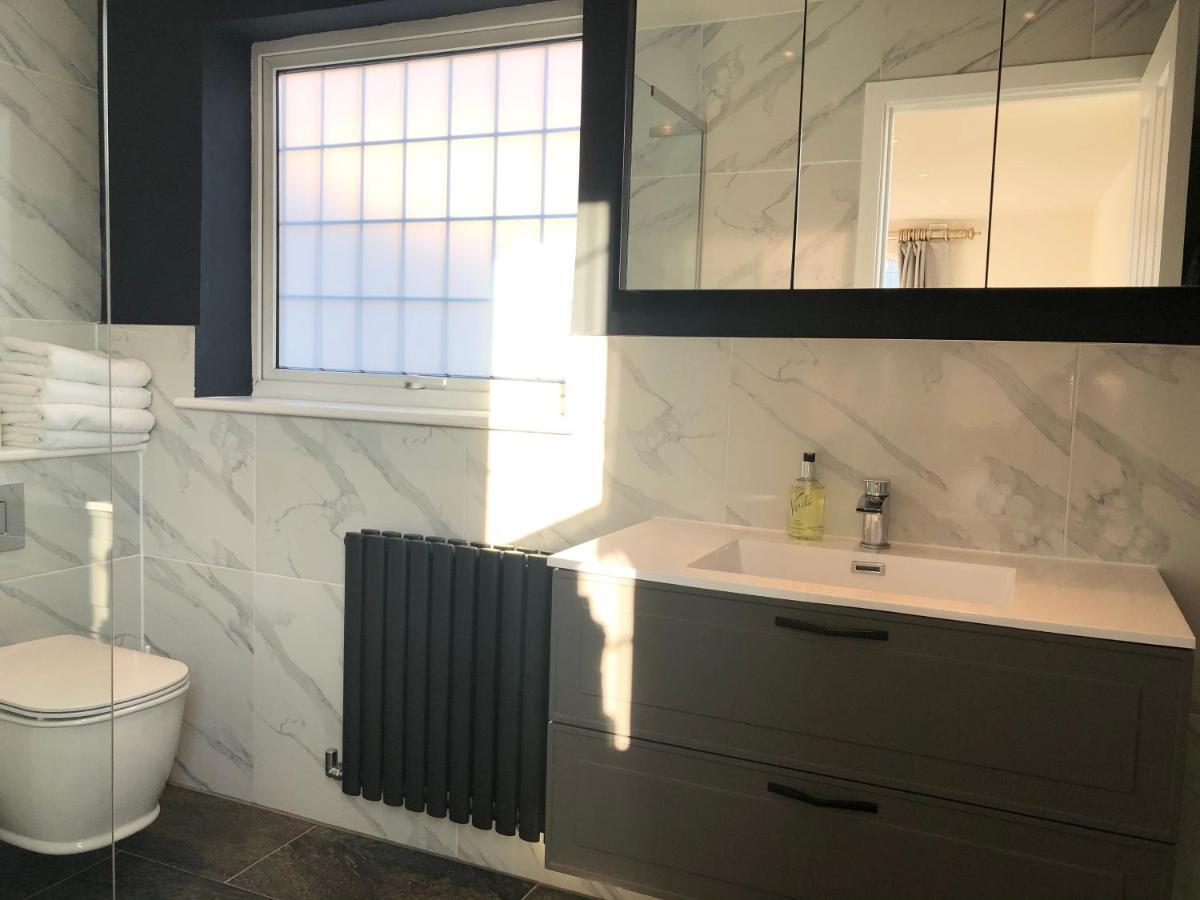 Stylish Maisonette And Studio In Victoria ロンドン エクステリア 写真